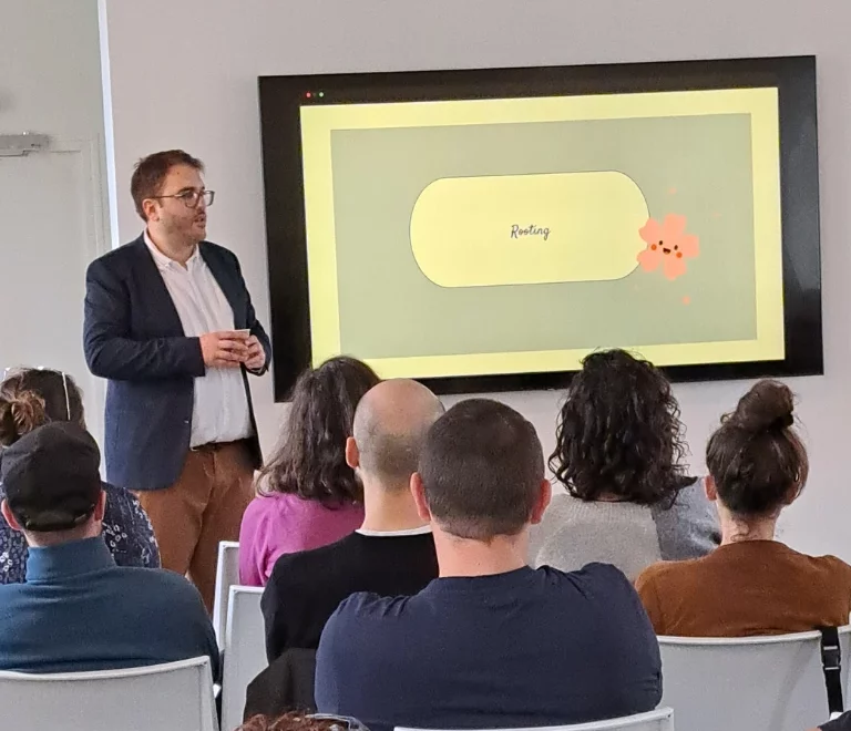 Alexis Lavigne forme sur la gestion du stress pour le bien-être en entreprise et la prévention du burnout