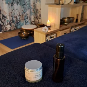 Mélissa vous propose au cabinet un voyage sonore pour gérer votre stress et améliorer le sommeil par la sonothérapie pour soi ou en carte cadeau à Chinon Doué en Anjou, Thouars, Loudun Montreuil Bellay , Beaufort en Vallée